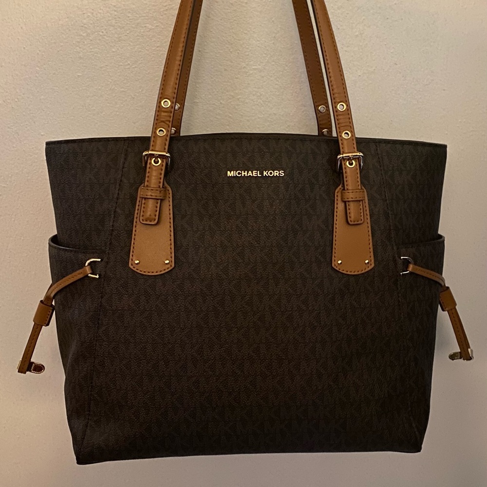 Michael Kors Signature Tote